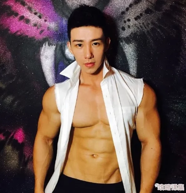 国产猛男GAy1069kTv：帅气阳刚魅力十足，绝对是迷倒万千少女的型男！