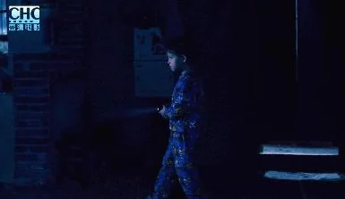夜里睡不着一个人偷偷看b站，竟然发现了这些让人惊艳的冷门视频和奇葩评论！