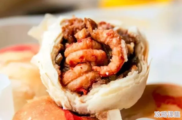 麻酥酥哟，网友称其口感酥脆香甜，吃上一口让人欲罢不能，真是让人回味无穷的美味！